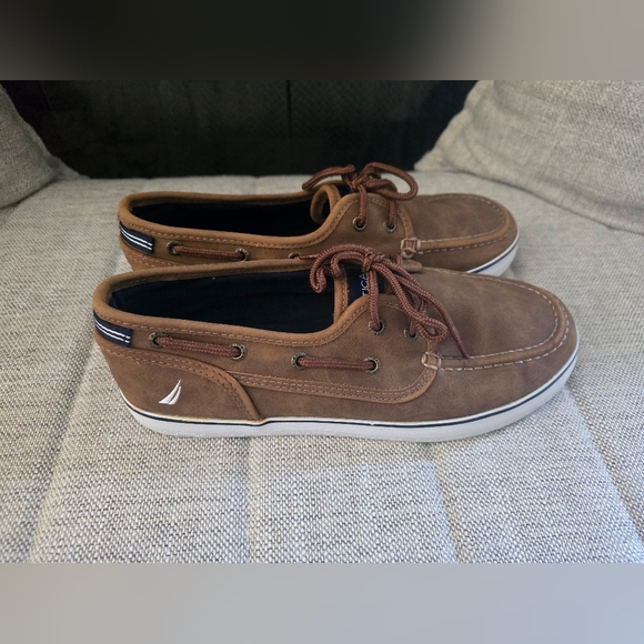 Worn Once Nautica Men's Brown Boat Shoes Size 6 - Picture 6 of 10